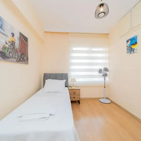 Cozy Flat With Balcony 5 Min To Konyaalti Apartment