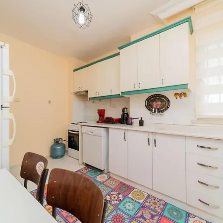 Cozy Flat With Balcony 5 Min To Konyaalti Apartment