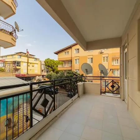 Cozy Flat With Balcony 5 Min To Konyaalti Apartment *