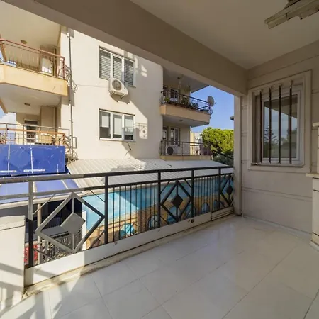 Cozy Flat With Balcony 5 Min To Konyaalti Apartment *